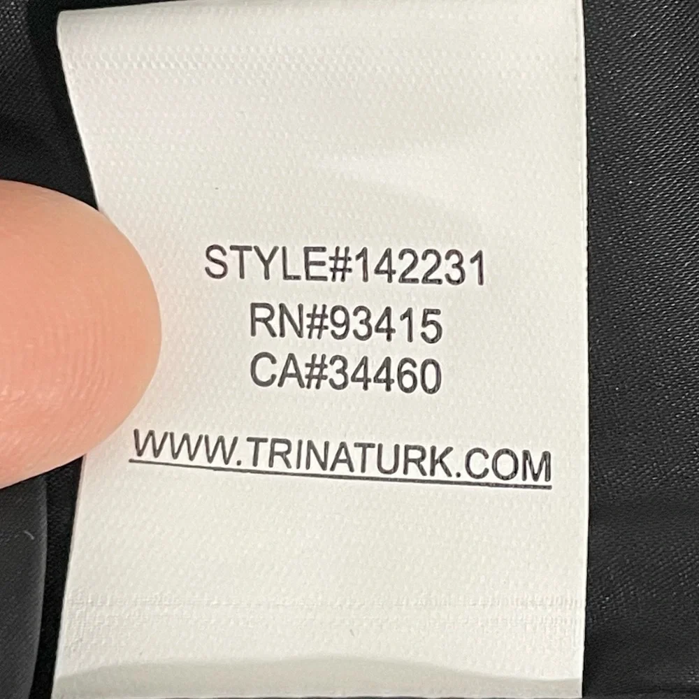 NWT Trina Turk Black Sheath Mini Dress Size 2 Sleeveless Gold Zipper Slit Detail